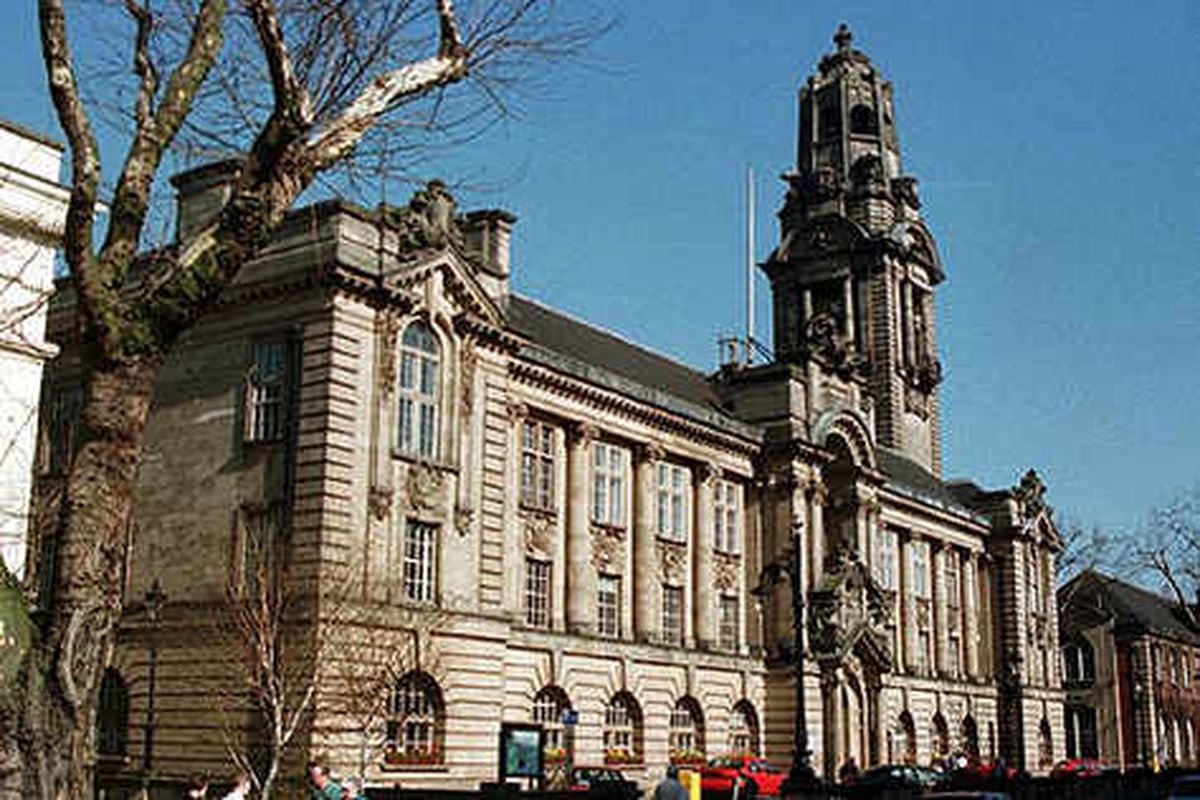 Walsall Council cutting another £7.7m from budget