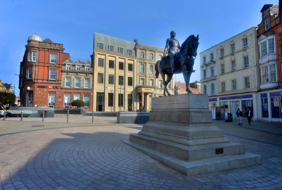 Wolverhampton's Queen Square