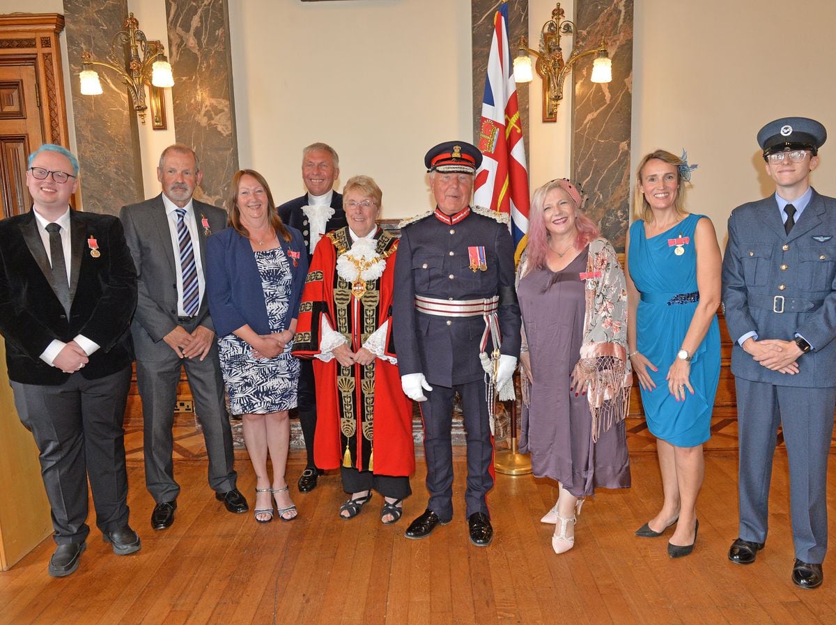 Dudley Mayor Sue Greenaway with those who were honoured