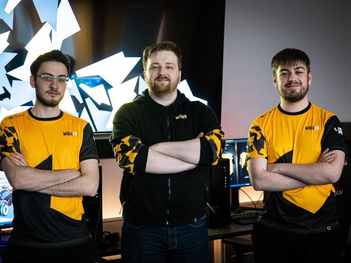 Wolves ESports team line-up