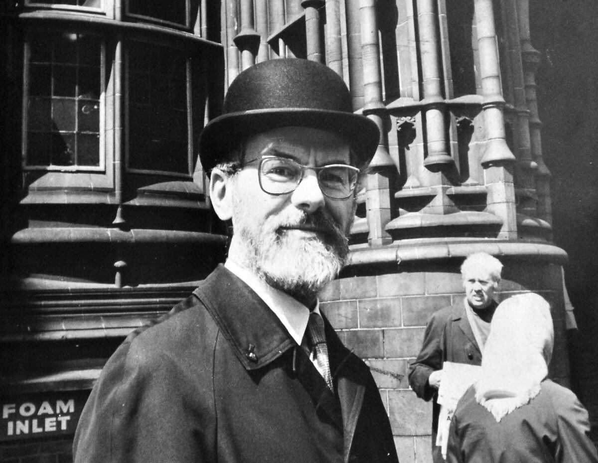Wolverhampton solicitor John Lishman outside Birmingham High Court after making a bail application for Milhench in May 1974.