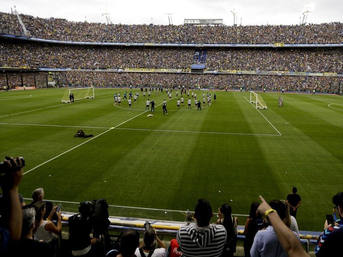 Boca Juniors filled their entire stadium for a training session ...