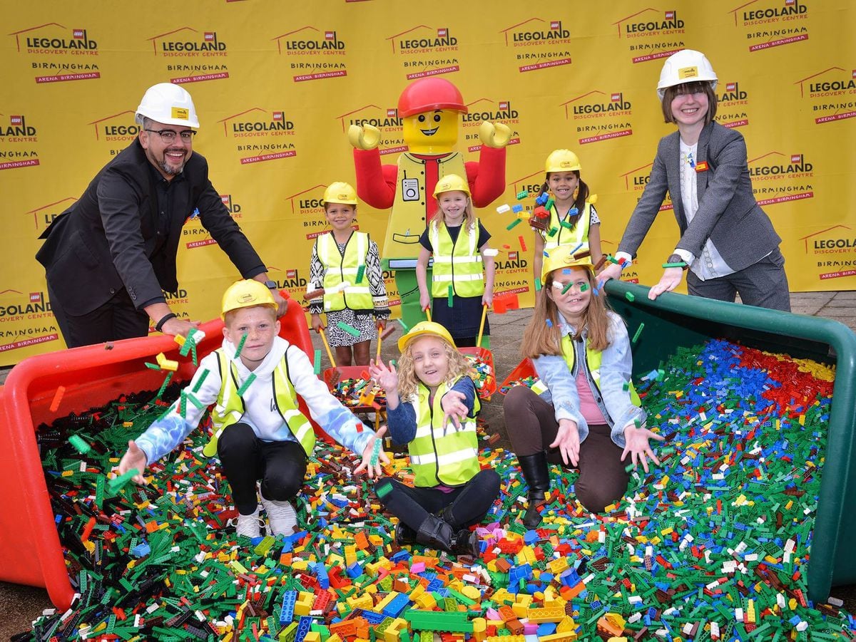 Ceremonial dig of more than 90,000 LEGO bricks at LEGOLAND Discovery Centre Birmingham