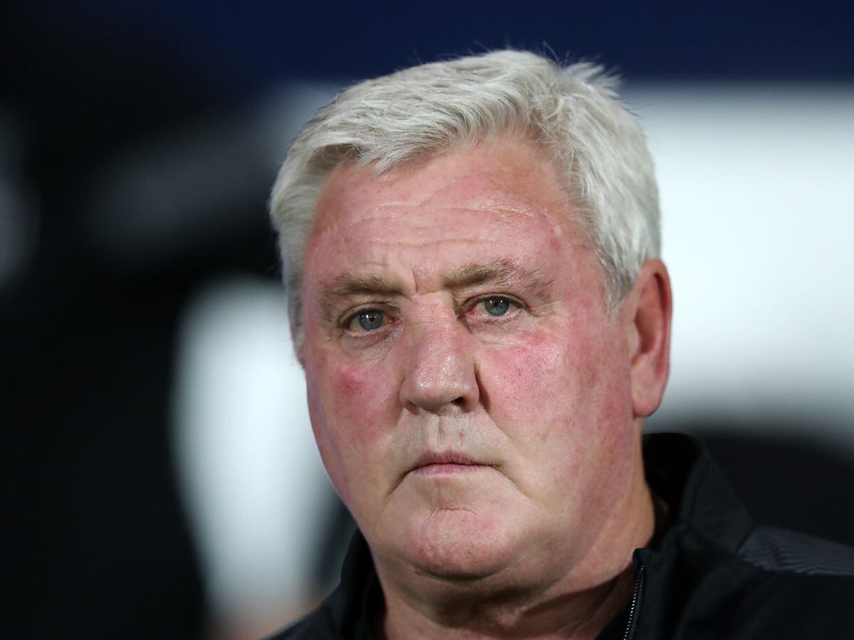 Steve Bruce of West Bromwich Albion during the Sky Bet Championship between West Bromwich Albion and Burnley at The Hawthorns on September 3, 2022 in West Bromwich, United Kingdom. (Photo by Adam Fradgley/West Bromwich Albion FC via Getty Images).