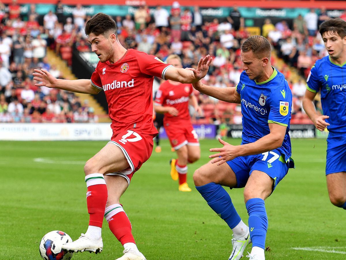 Jack Earing among four players to sign new Walsall deals