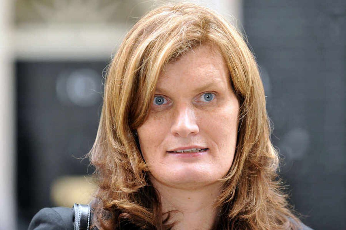 Nikki Sinclaire fraud trial: Former MEP told bureaucrats expenses claims  had been 
