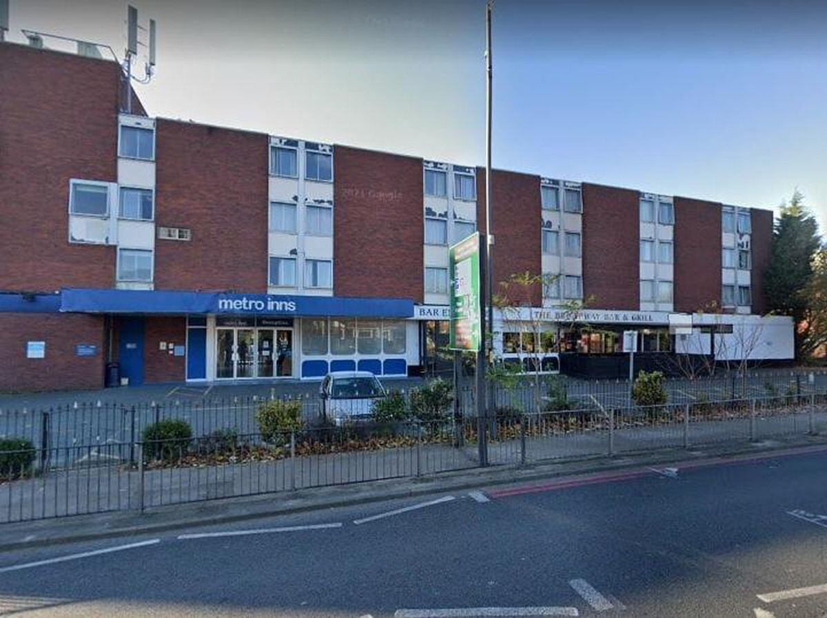 The Metro Hotel and Broadway Bar in Birmingham Road, Walsall. PIC: Google