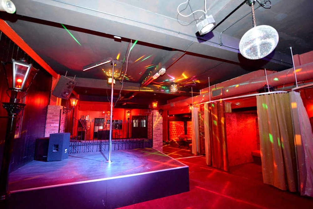New Lap Dancing Club To Open Next To Adult Cinema In Bilston Express And Star