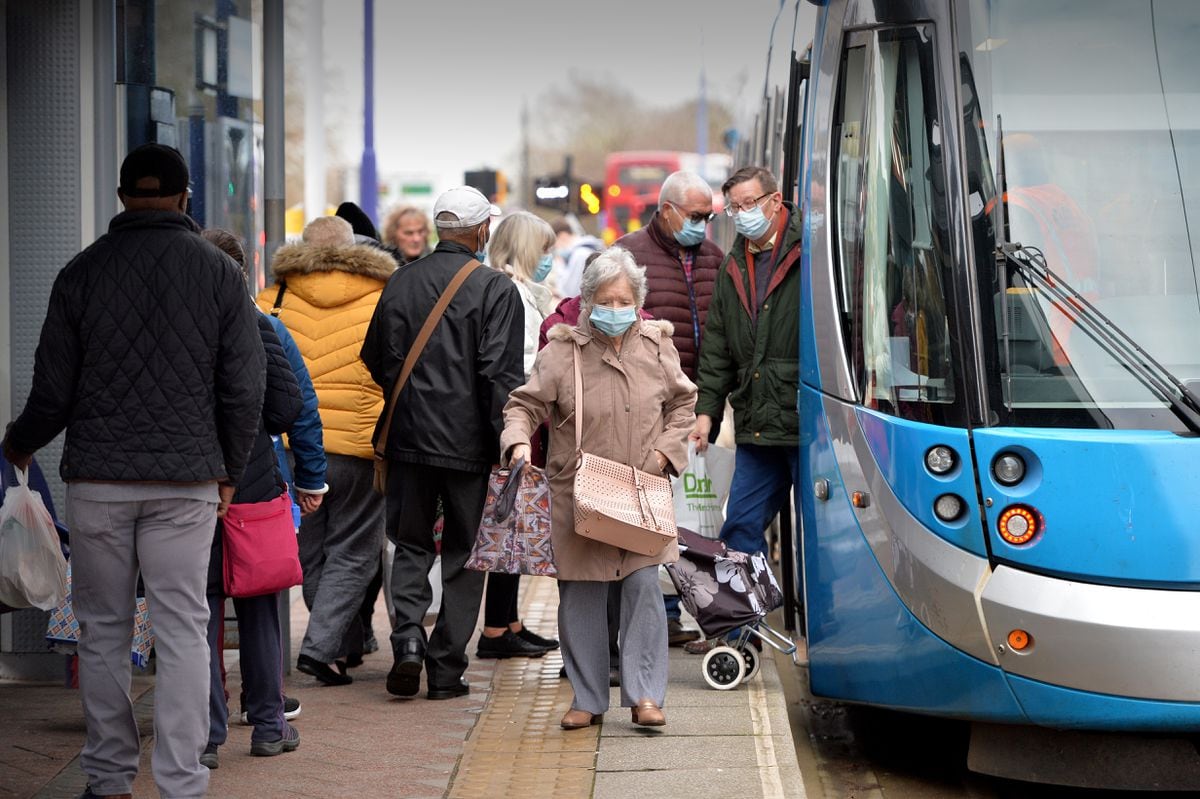 Tram passengers will be carried to the Merry Hill centre in 2024