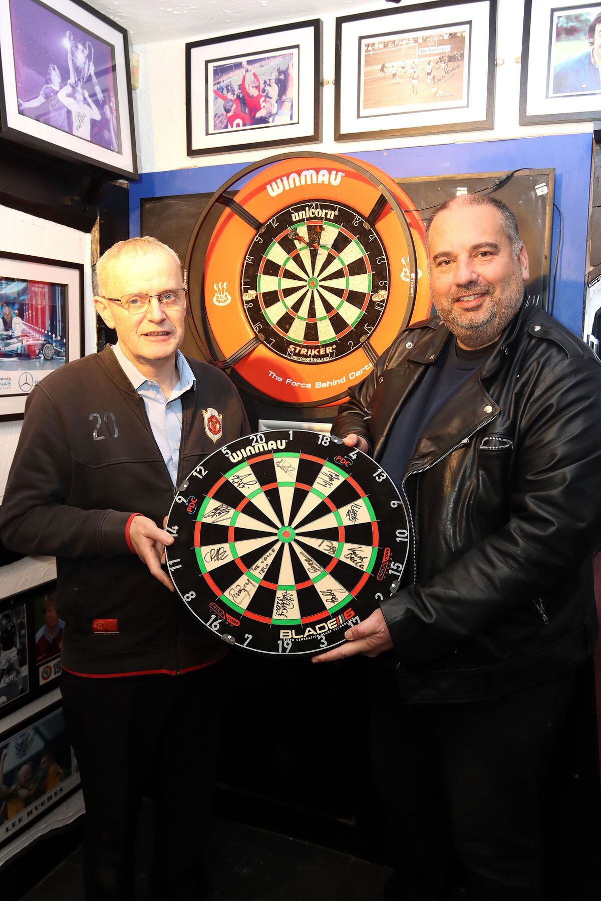 The event on December 11 will bring two of the best in the darting world to the Britannia Sports Bar