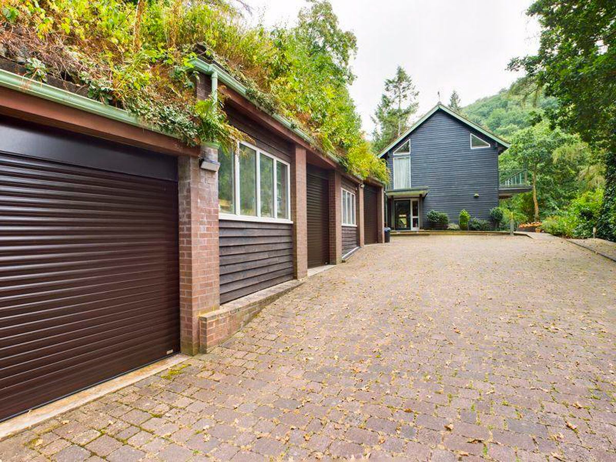 The house comes with three garages and workshops. Photo: Nick Tart Estate Agents/Rightmove