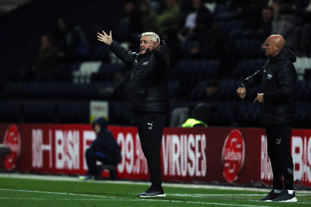 PRESTON, ENGLAND - OCTOBER 05: Steve Bruce Head Coach / Manager of West Bromwich Albion reacts during the Sky Bet Championship between Preston North End and West Bromwich Albion at Deepdale on October 5, 2022 in Preston, United Kingdom. (Photo by Adam Fradgley/West Bromwich Albion FC via Getty Images).