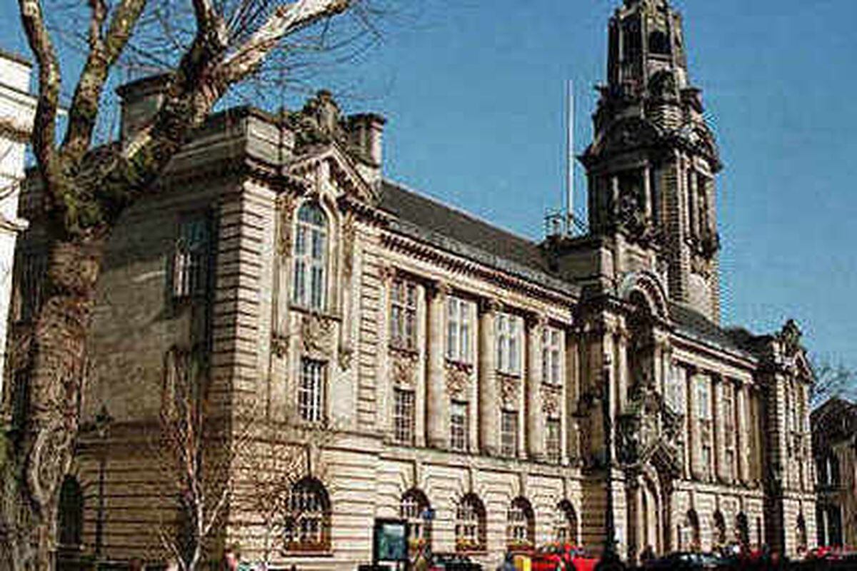 Labour take control of Walsall Council