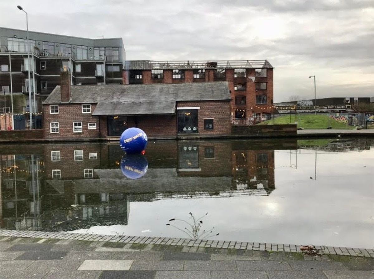 An inflatable buoy has been placed in Walsall Basin in a bid to stop people falling in