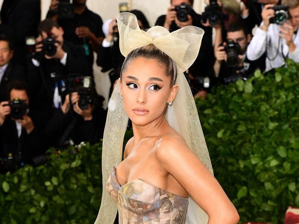 Ariana Grande Poised To Continue Uk Chart Success Express