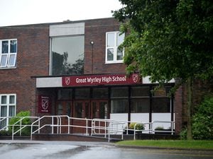 Failing Great Wyrley High School allowed to hire new teachers after ban is lifted