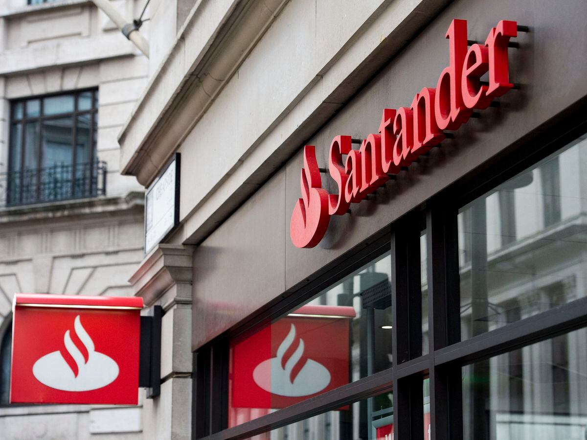 Santander is reducing branch opening hours in the summer