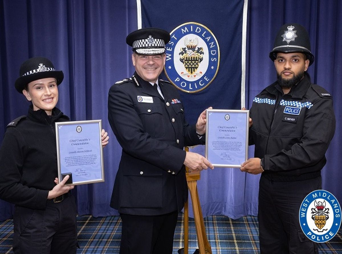 PCs Shannon Nethercott and Cristin Mathew are presented with Chief Constable’s Commendation