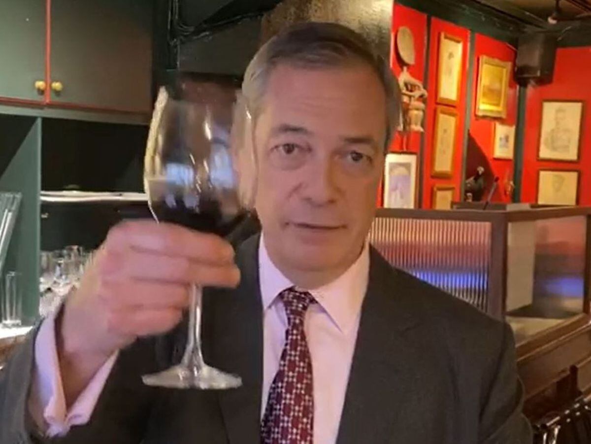 Nigel Farage raises a glass to the people of Dudley