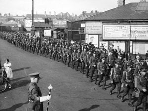 Wolverhampton area soldiers off on "holiday" on Sunday, August 6, 1933. 