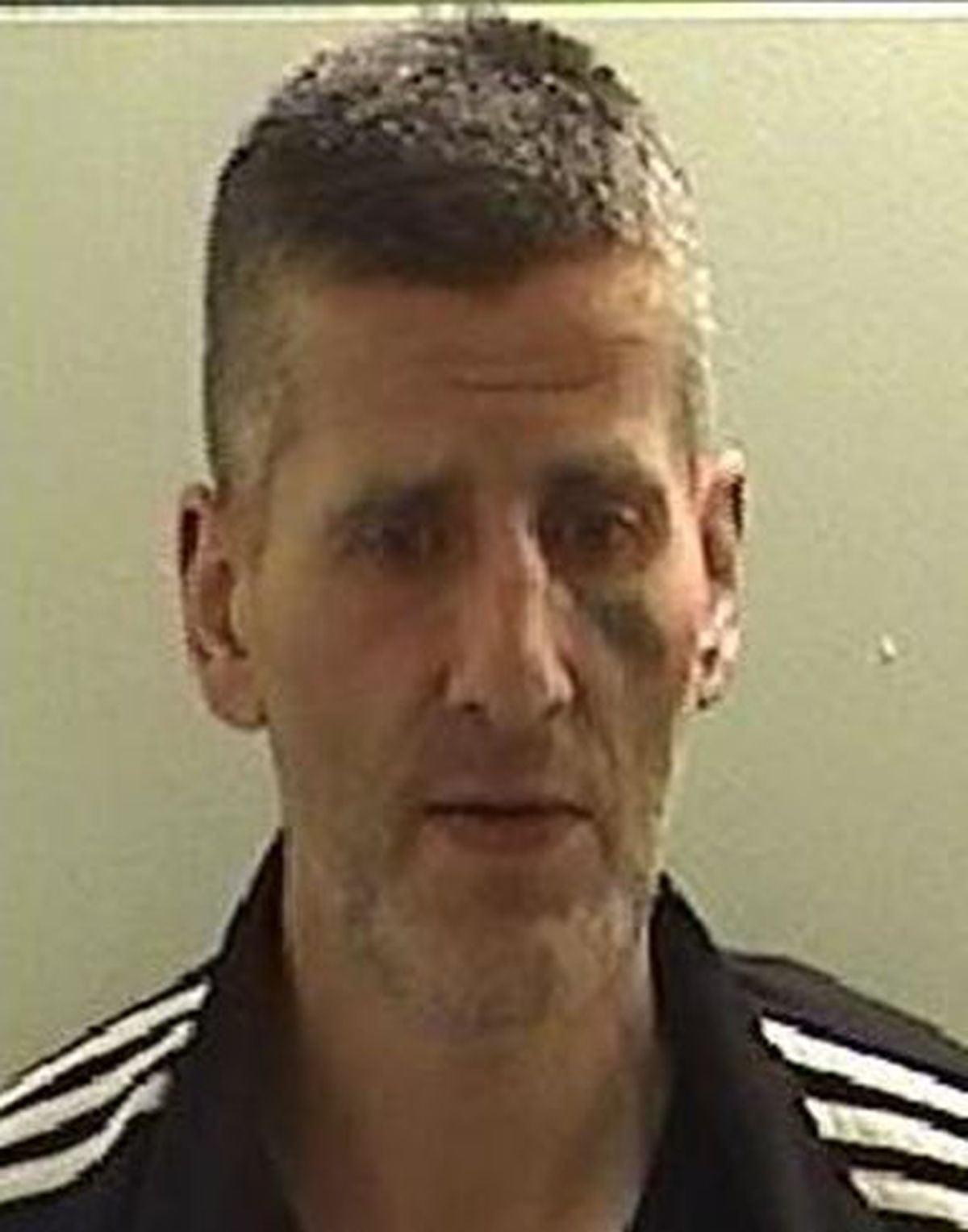 Man with links to West Midlands escapes prison near Derby Express & Star