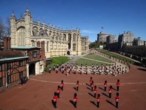 Members of the military outside St GeorgeÃÂÃÂÃÂÃÂÃÂÃÂÃÂÃÂÃÂÃÂÃÂÃÂÃÂÃÂÃÂÃÂÃÂÃÂÃÂÃÂÃÂÃÂÃÂÃÂÃÂÃÂÃÂÃÂÃÂÃÂÃÂÃÂ¢ÃÂÃÂÃÂÃÂÃÂÃÂÃÂÃÂÃÂÃÂÃÂÃÂÃÂÃÂÃÂÃÂÃÂÃÂÃÂÃÂÃÂÃÂÃÂÃÂÃÂÃÂÃÂÃÂÃÂÃÂÃÂÃÂÃÂÃÂÃÂÃÂÃÂÃÂÃÂÃÂÃÂÃÂÃÂÃÂÃÂÃÂÃÂÃÂÃÂÃÂÃÂÃÂÃÂÃÂÃÂÃÂÃÂÃÂÃÂÃÂÃÂÃÂÃÂÃÂs Chapel, Windsor Castle, Berkshire