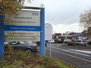 Burglars steal 'laughing gas' from Kidderminster Hospital
