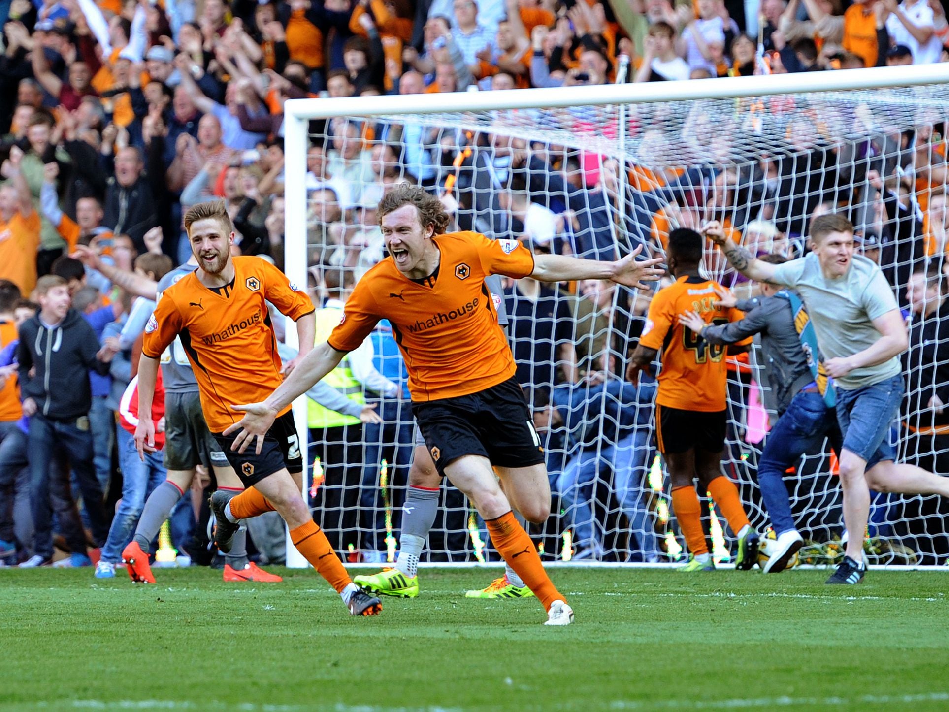 Wolves favourite to return to city for fan event