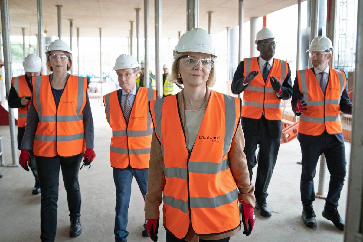Liz Truss and Chancellor Kwasi Kwarteng during a visit to a construction site for a medical innovation campus in Birmingham
