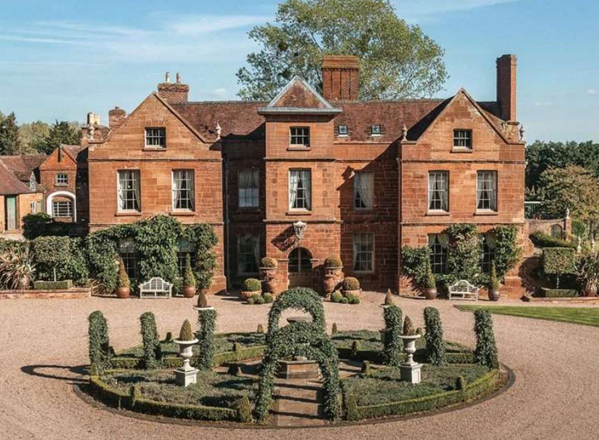Stately home which served as lodge for King's widow on the market for £6m 