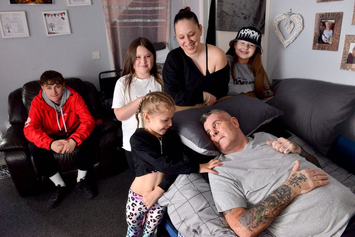 Anthony Vincent back home with wife Suzette and children Connor, Ruby, Destiny and Summer  