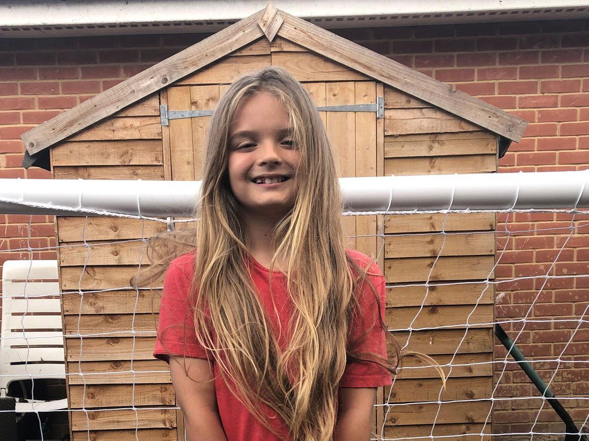 Boy inspired by Gareth Bale's long hair will have first ever cut for  charity | Express & Star