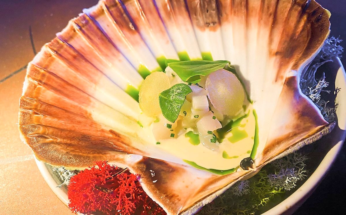 Scallop and apple