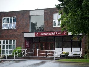 Great Wyrley school locked down after 'boy spotted with knife'
