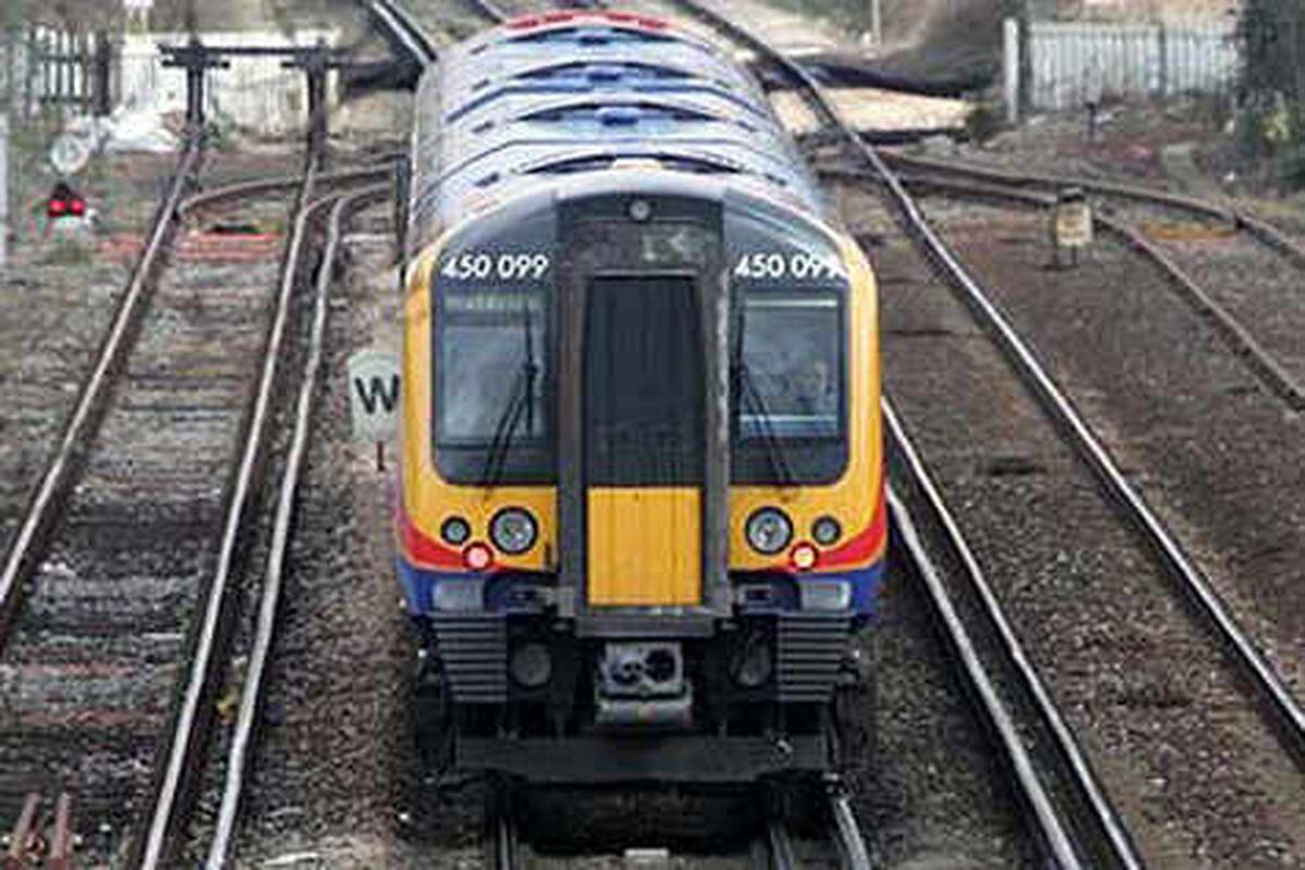 Metal thieves delay trains by 1,000 hours