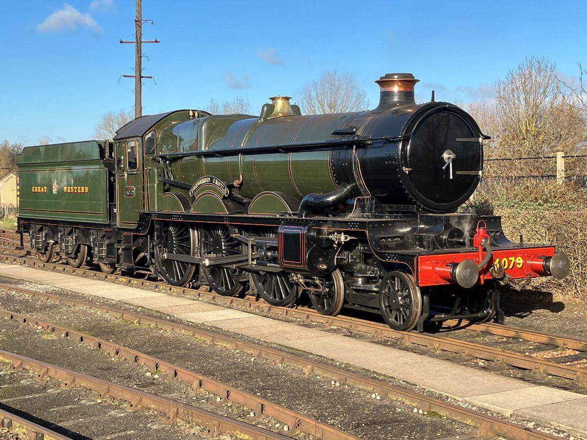 The Severn Valley Railway is trialling the return of photo charters next month, after their temporary withdrawal two years ago because of concerns over safety.