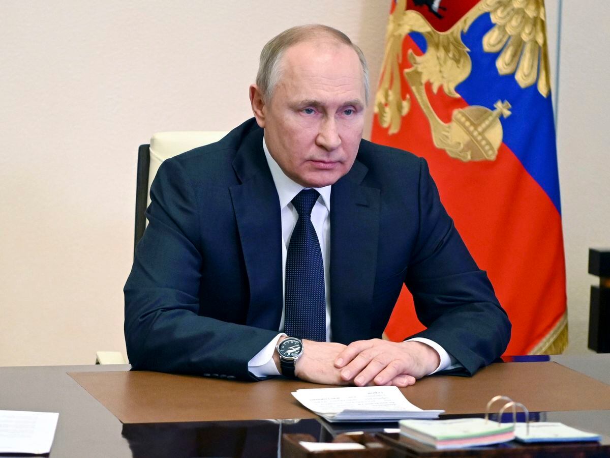 Vladimir Putin - full Tonto?