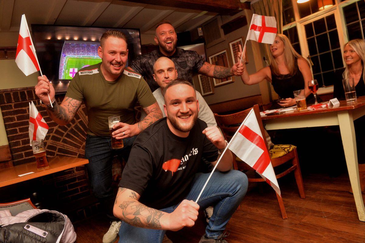 Some England fans are still optimistic about their team's chances in Qatar