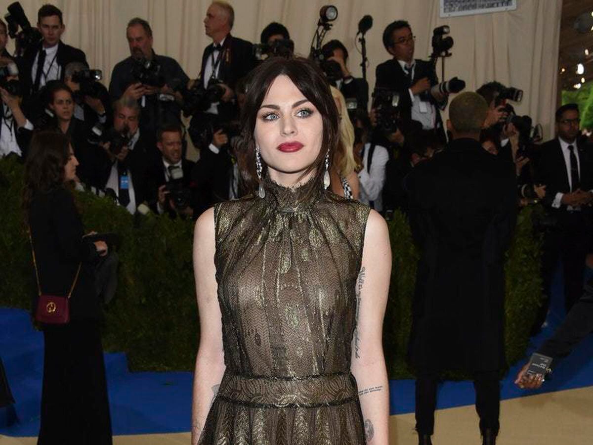 Frances Bean Cobain reveals two-year struggle with addiction | Express ...