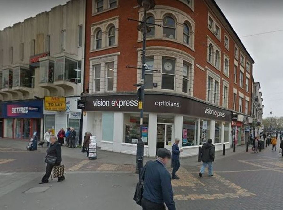The former Vision Express store in Walsall town centre. Photo: Google.