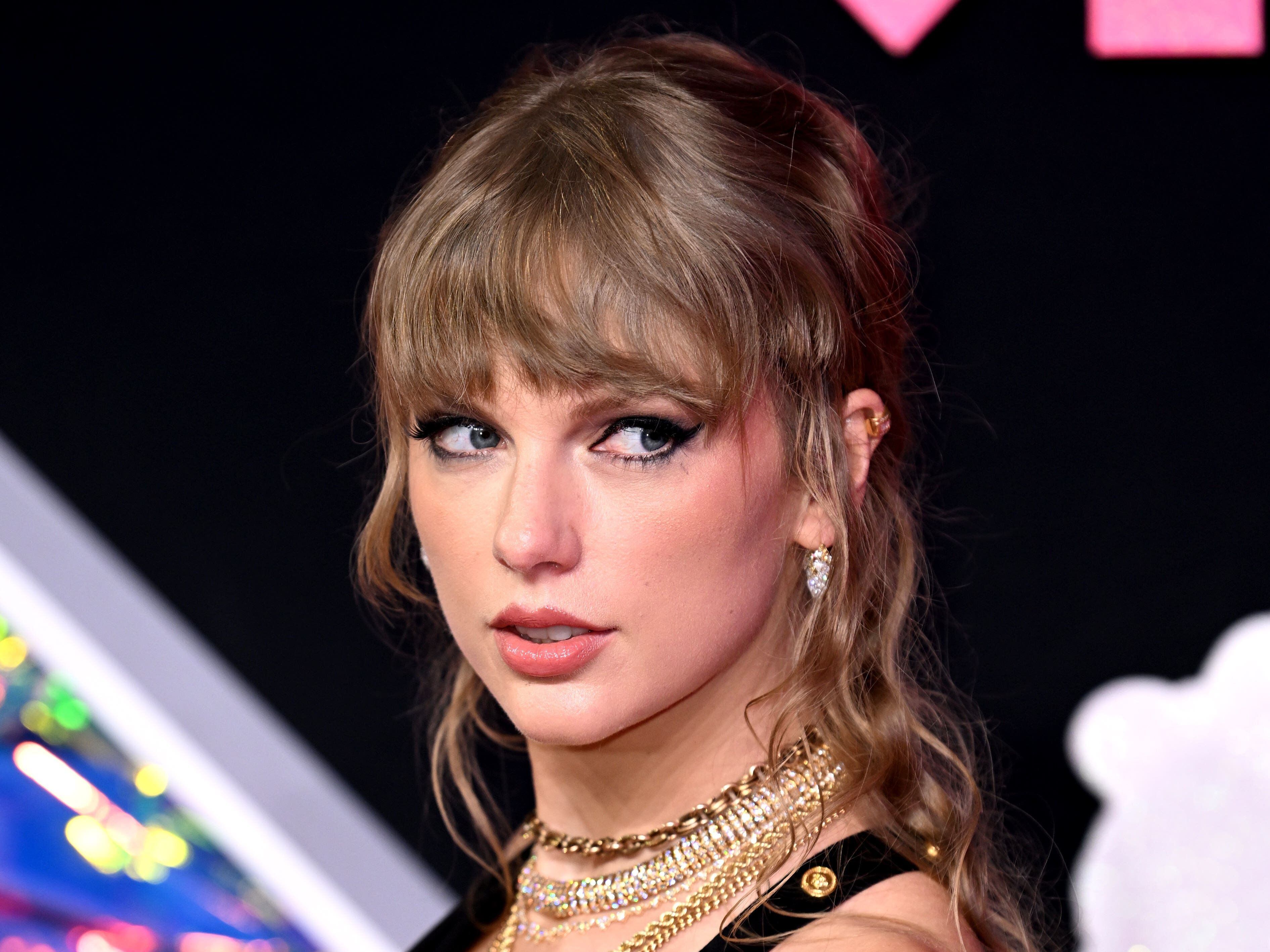 Taylor Swift announces first single on new album is Post Malone collaboration