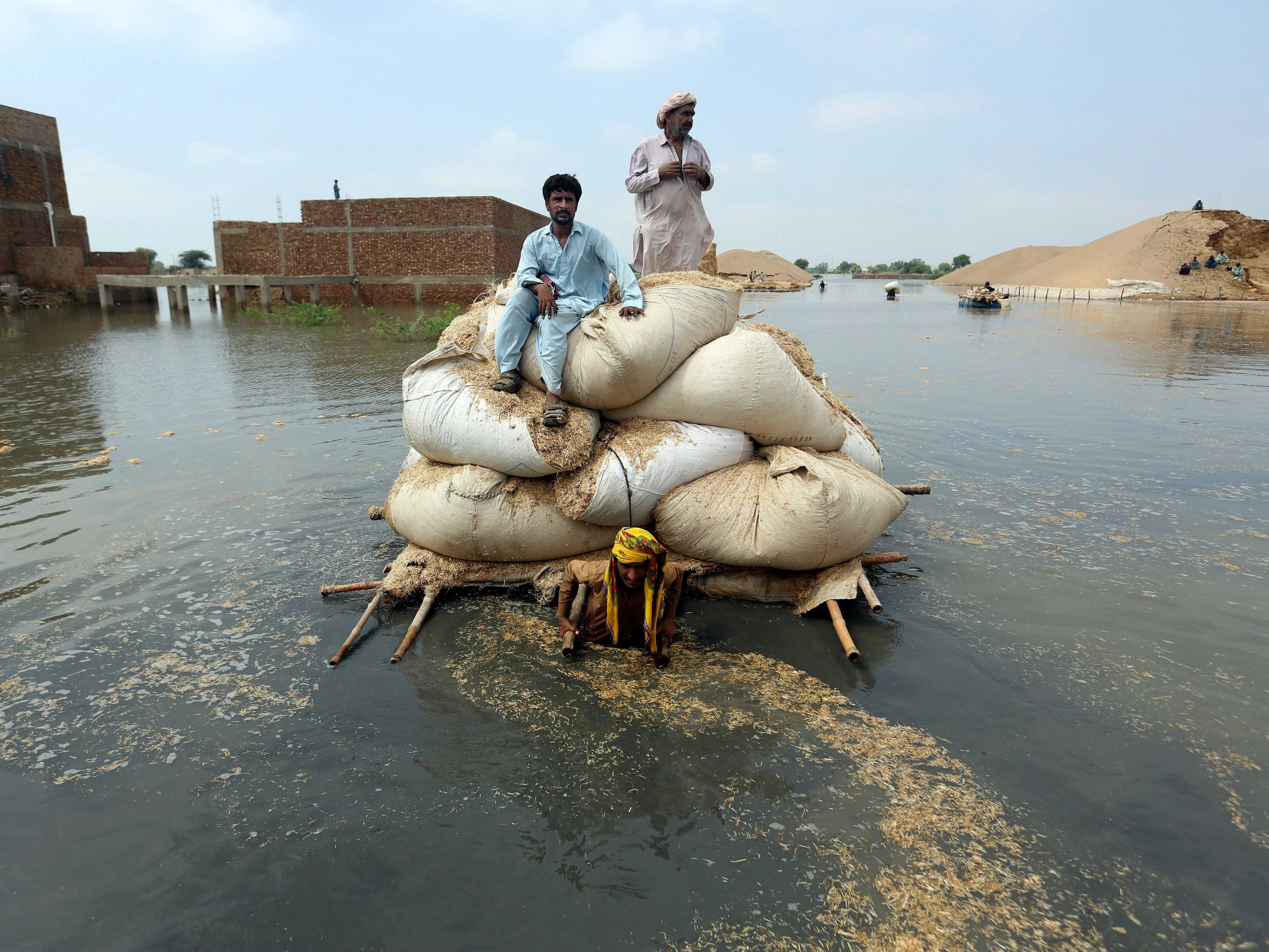 Donors offer more than £7.4 billion for Pakistan after devastating floods