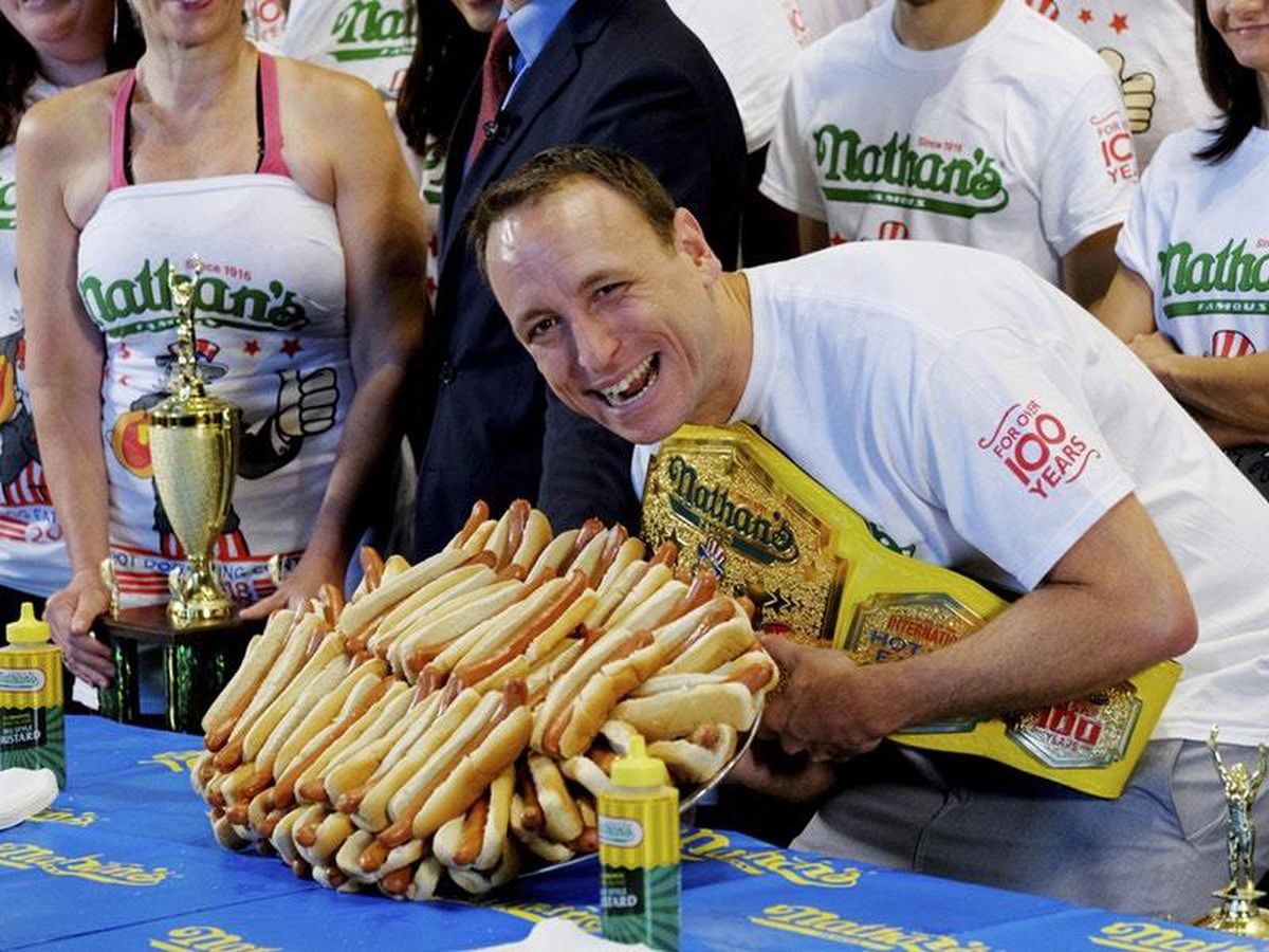 Man eats 74 hot dogs to win July 4 eating contest | Express & Star