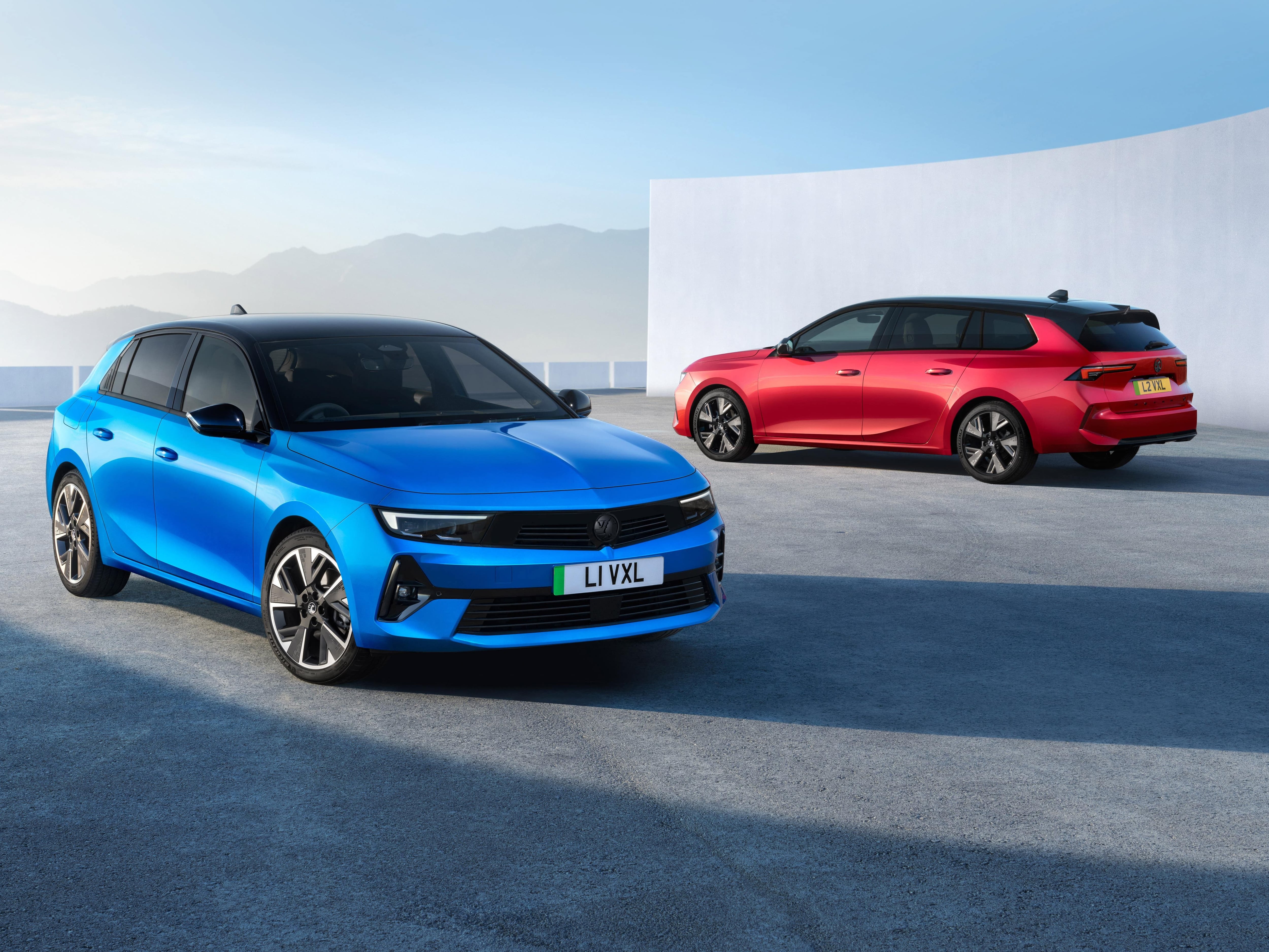 Vauxhall Astra and Astra Sports Tourer gain electric version