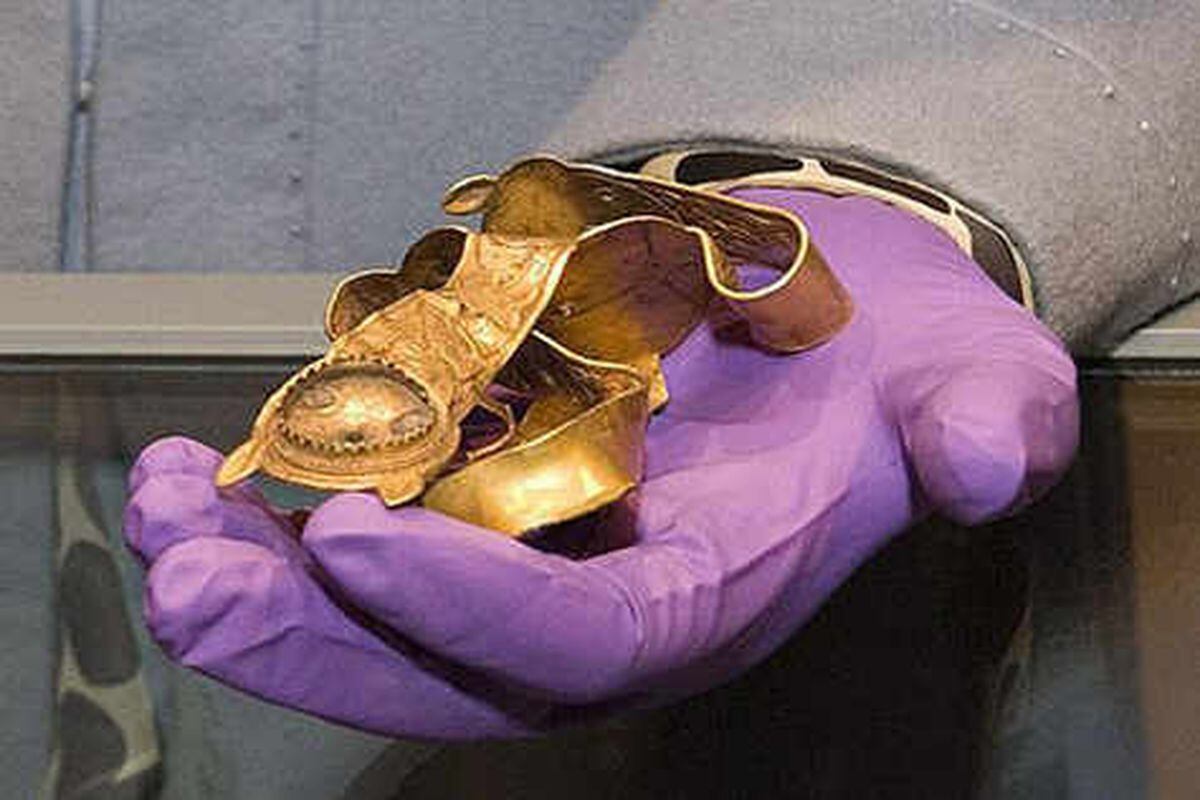 Staffordshire Hoard gold may have been a king's ransom