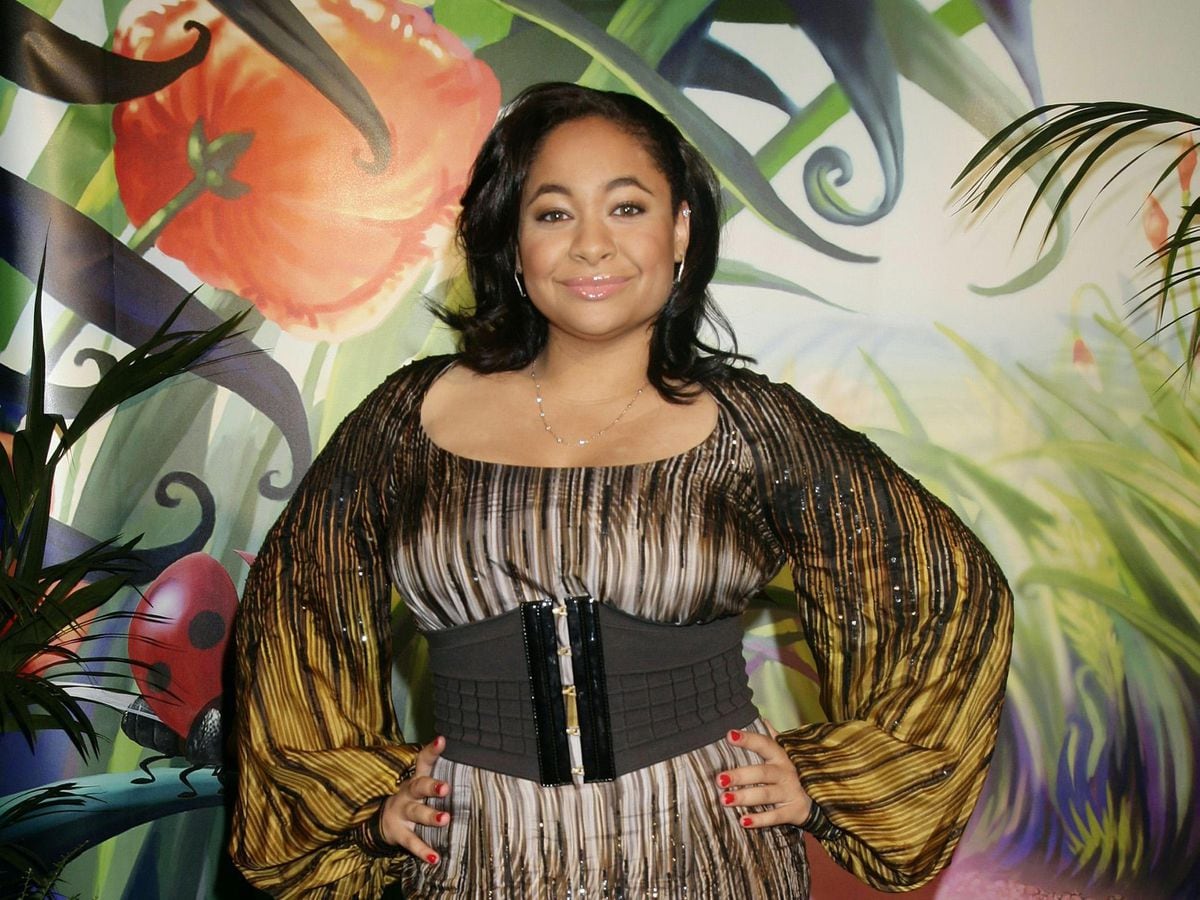 Raven-Symoné Shows Off Her New Blue Hair on Instagram - wide 6