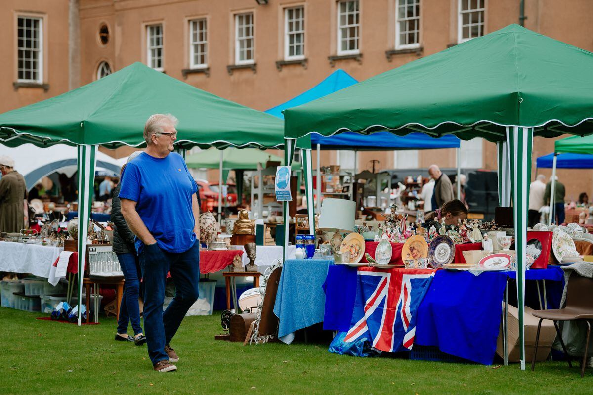 Himley Hall and Park Antiques Fair