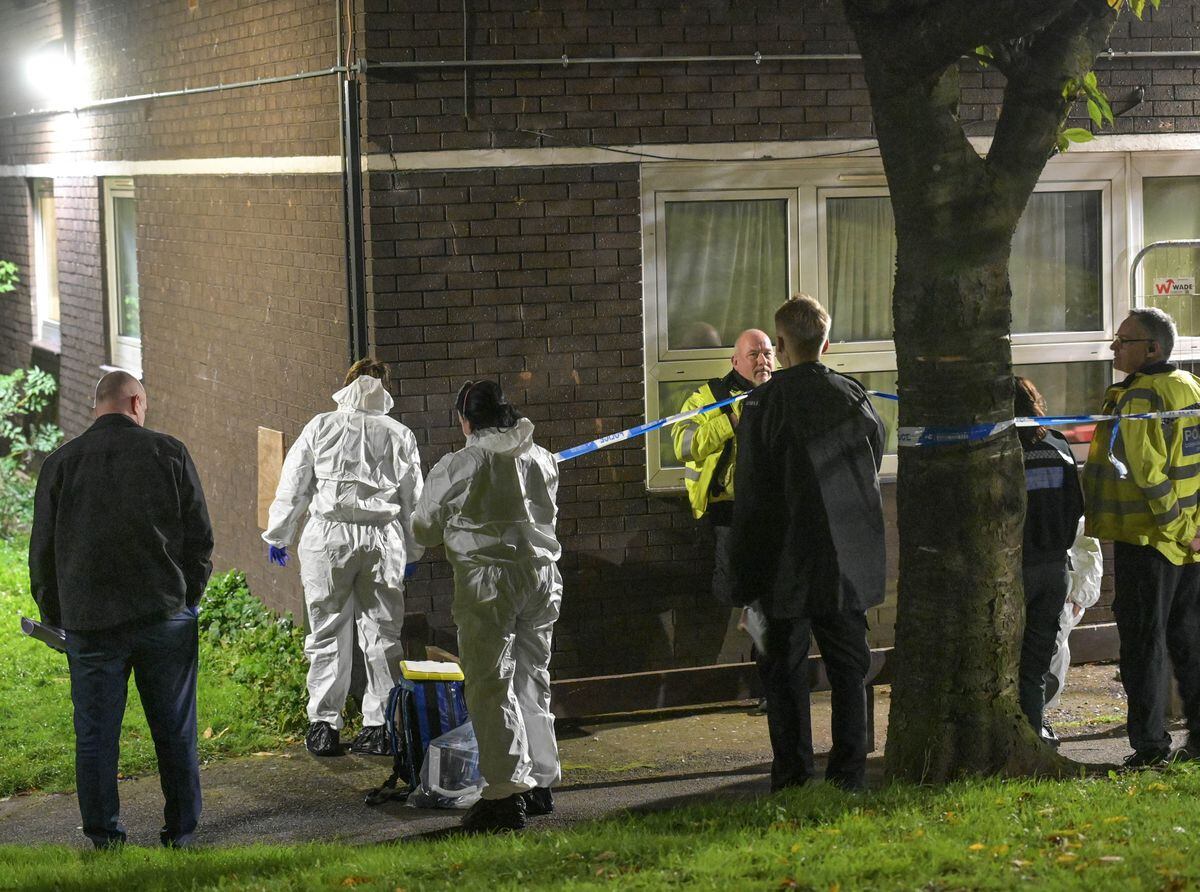Police at the scene outside Hawthorn House. Photo: SnapperSK