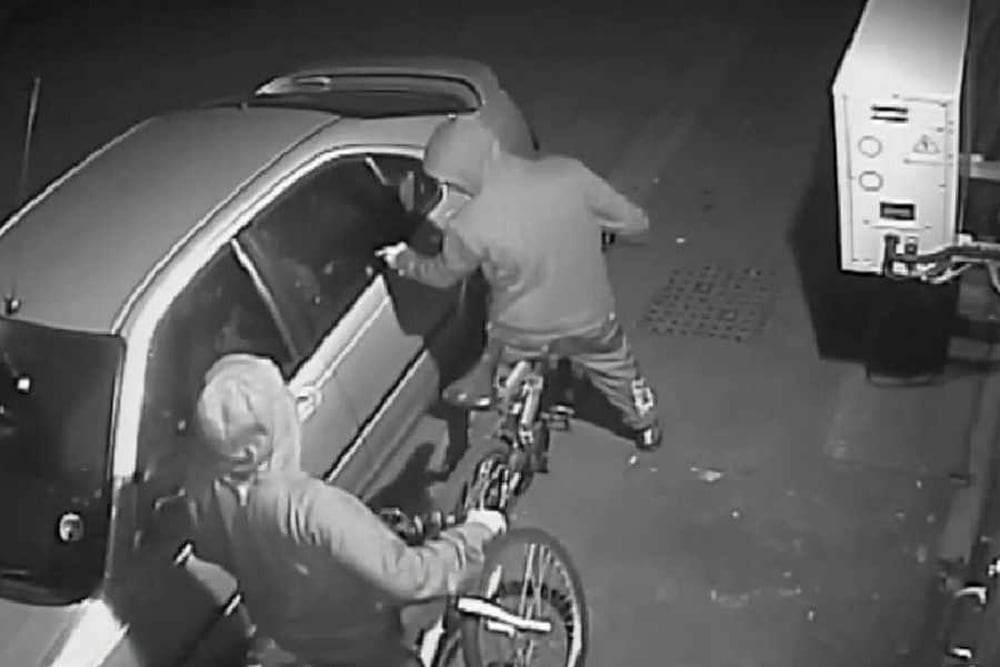 Caught On Camera Thieves Foiled Attempt To Break Into Black Country
