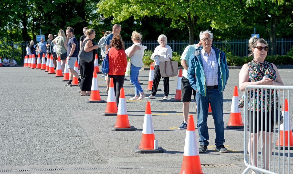 Hundreds of people were awaiting from around 5.45am today. Image: Tim Thursfield/Express & Star